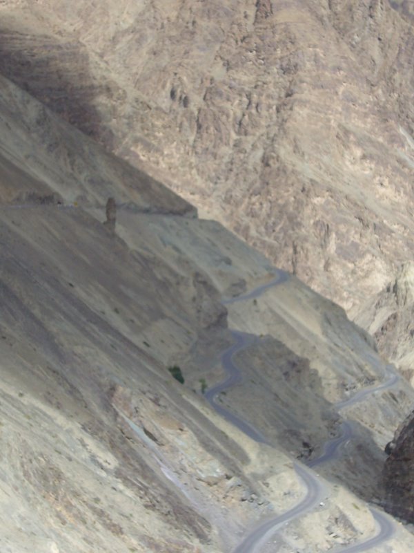 Travel - India - Ladakh - Rented Car - Back to Leh